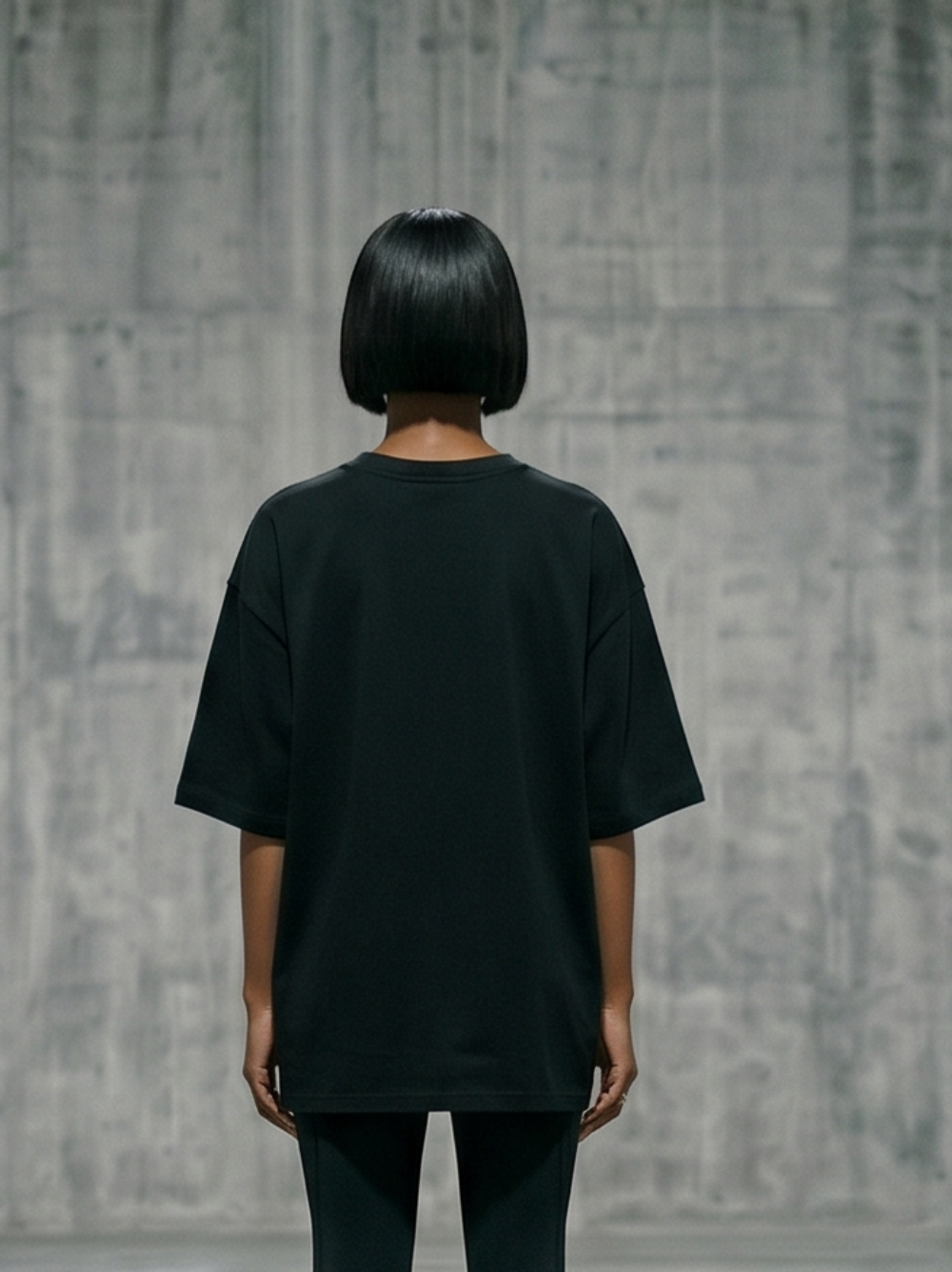 T-Shirt / Black / Oversized / 100% Cotton / 260GSM