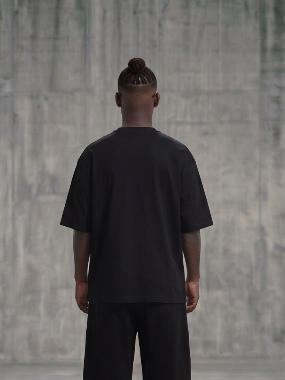 T-Shirt / Black / Oversized / 100% Cotton / 260GSM