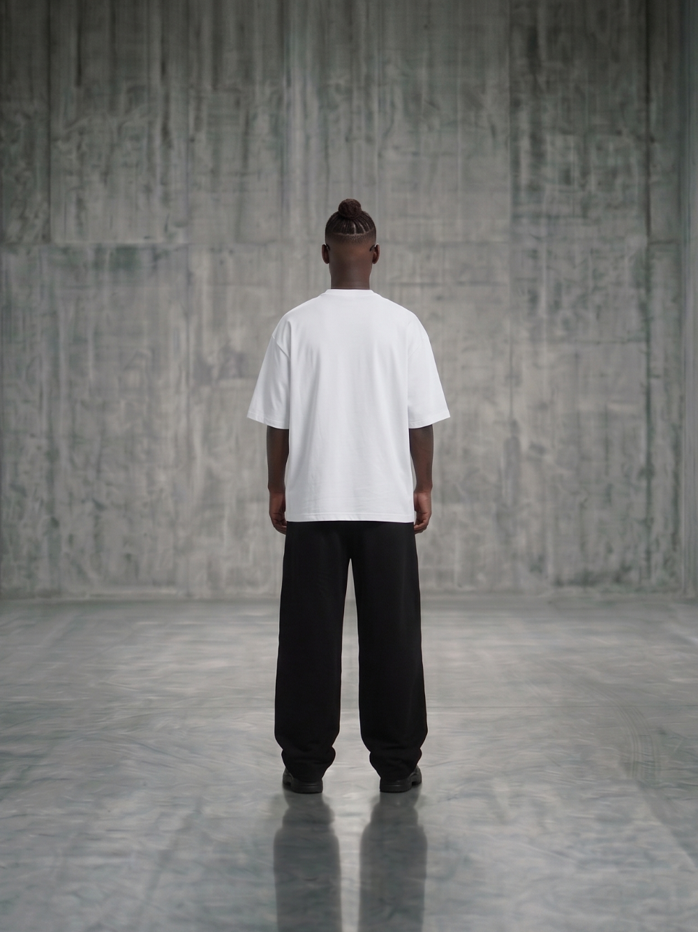 T-Shirt / White / Oversized / 100% Cotton / 260GSM