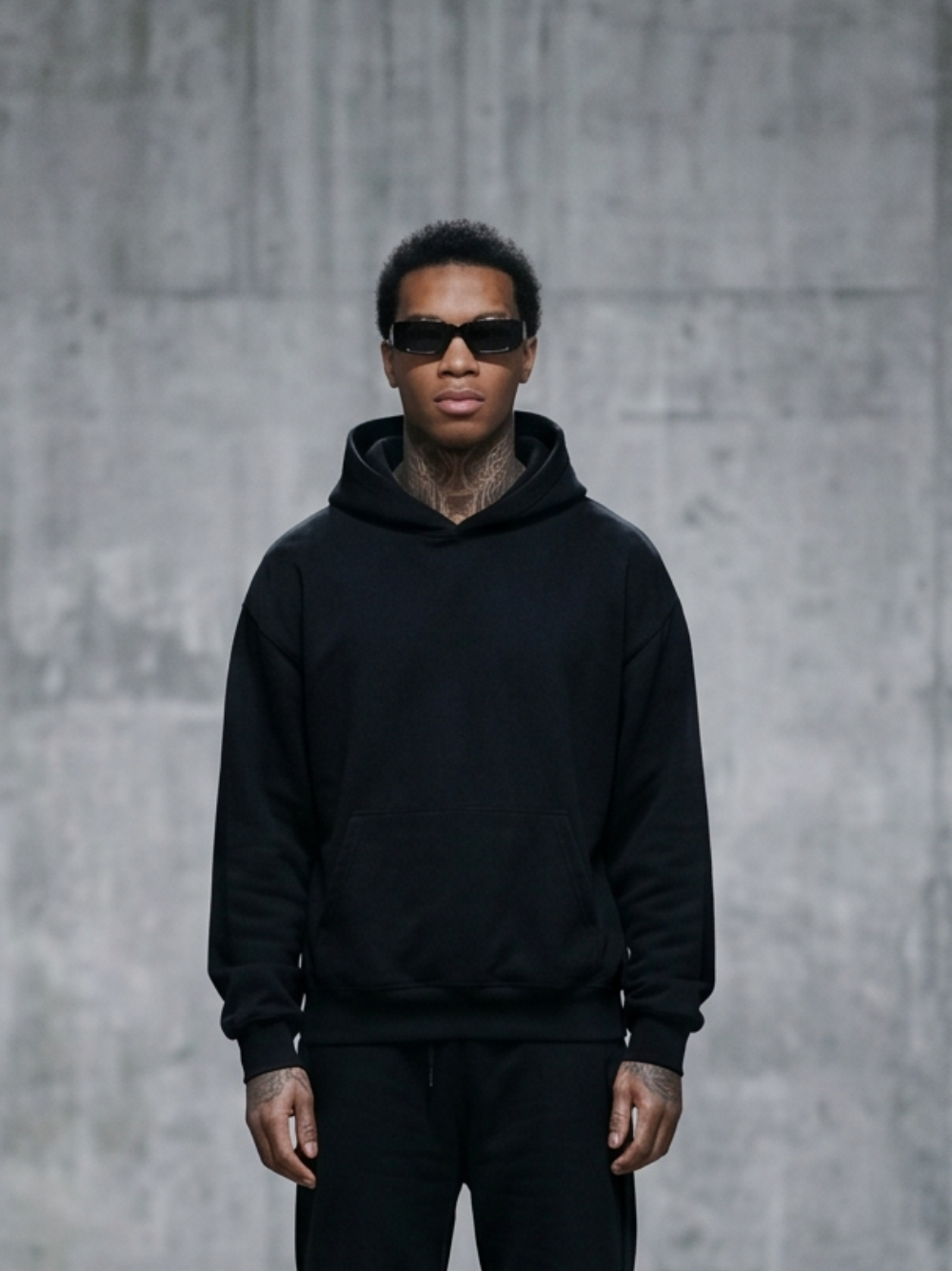 Hoodie / Black / Oversized / 400GSM