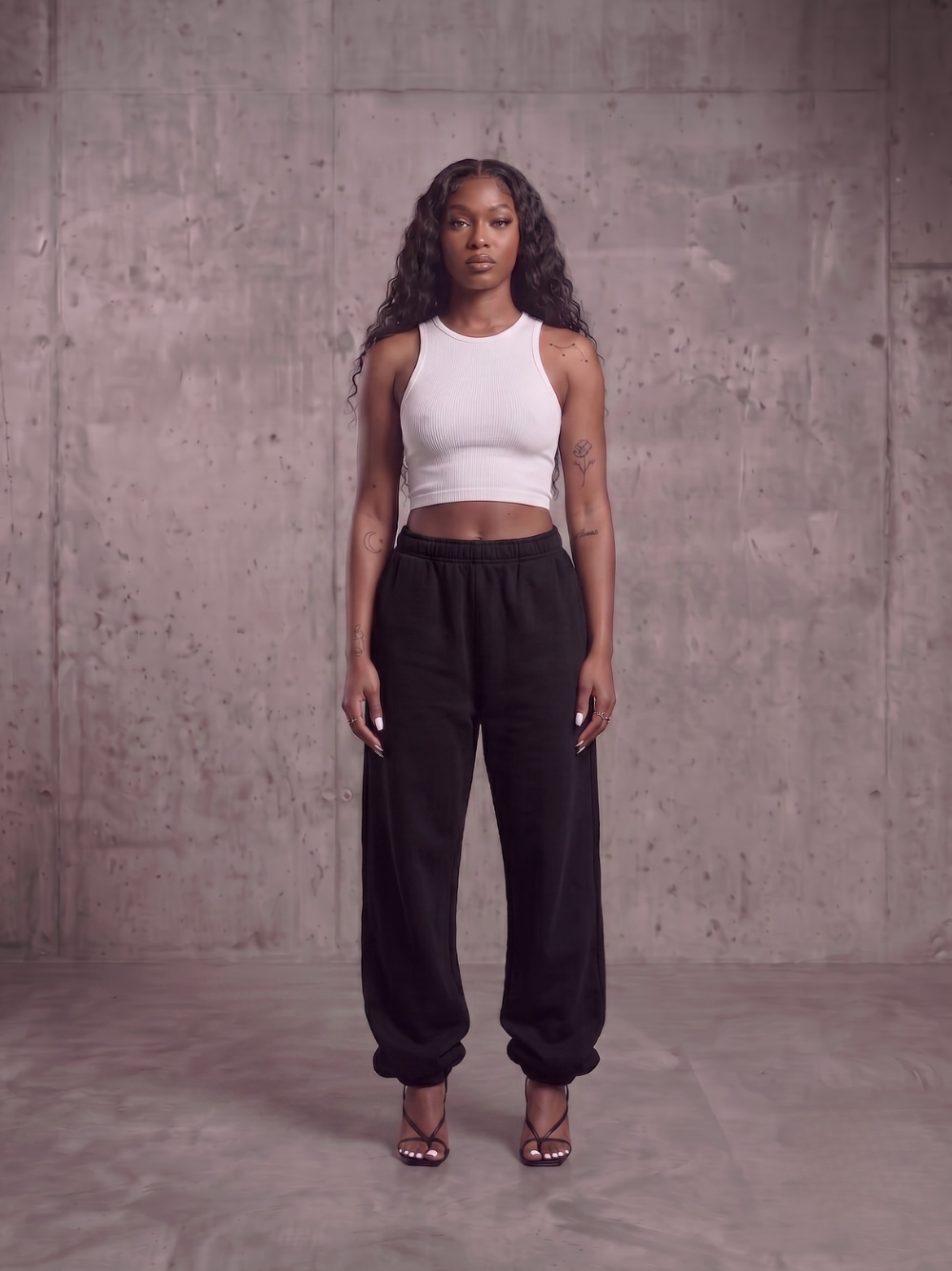 Sweatpant cuffed / Black / Oversized / 100% cotton