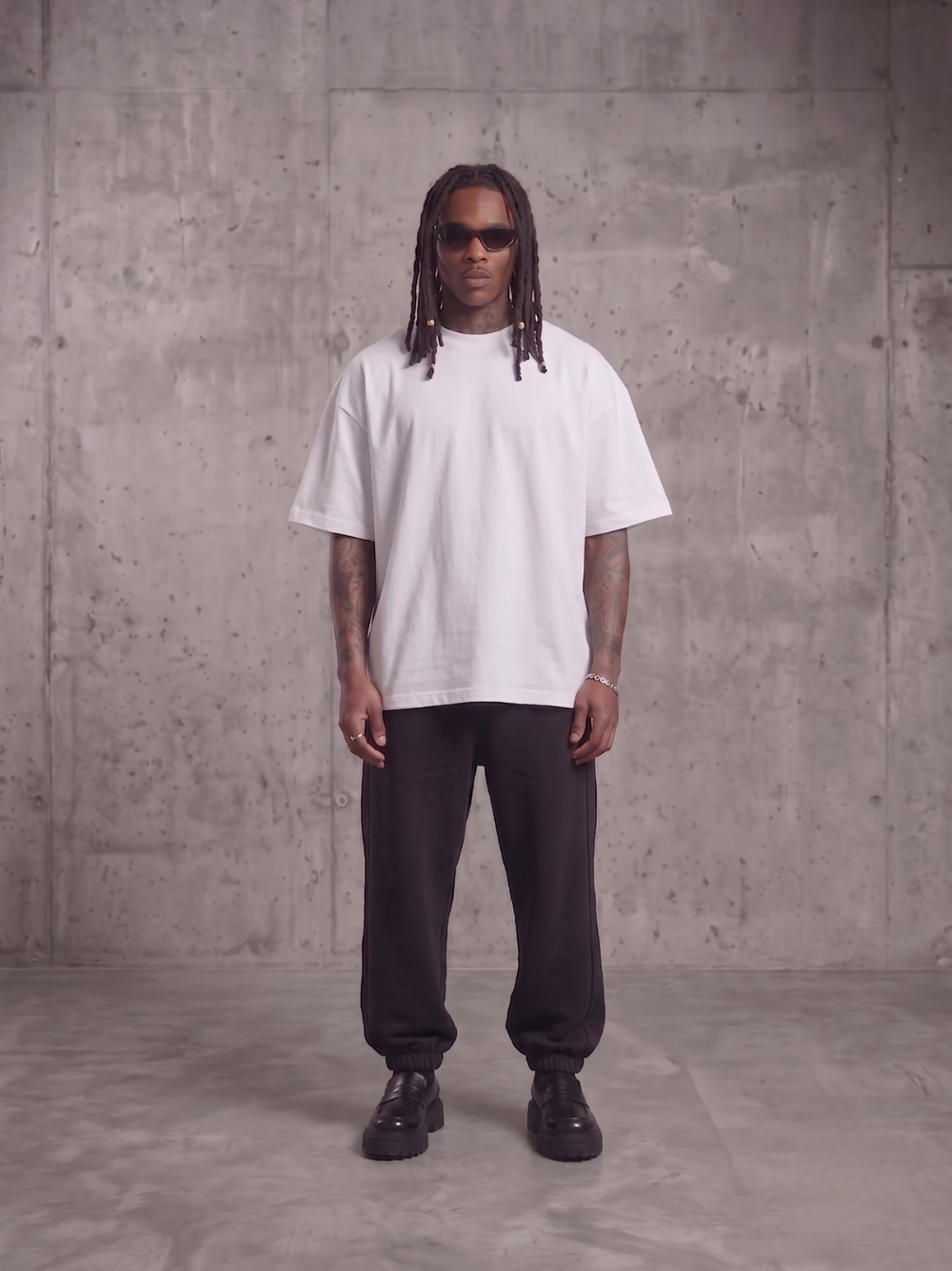 Sweatpant cuffed / Black / Oversized / 100% cotton