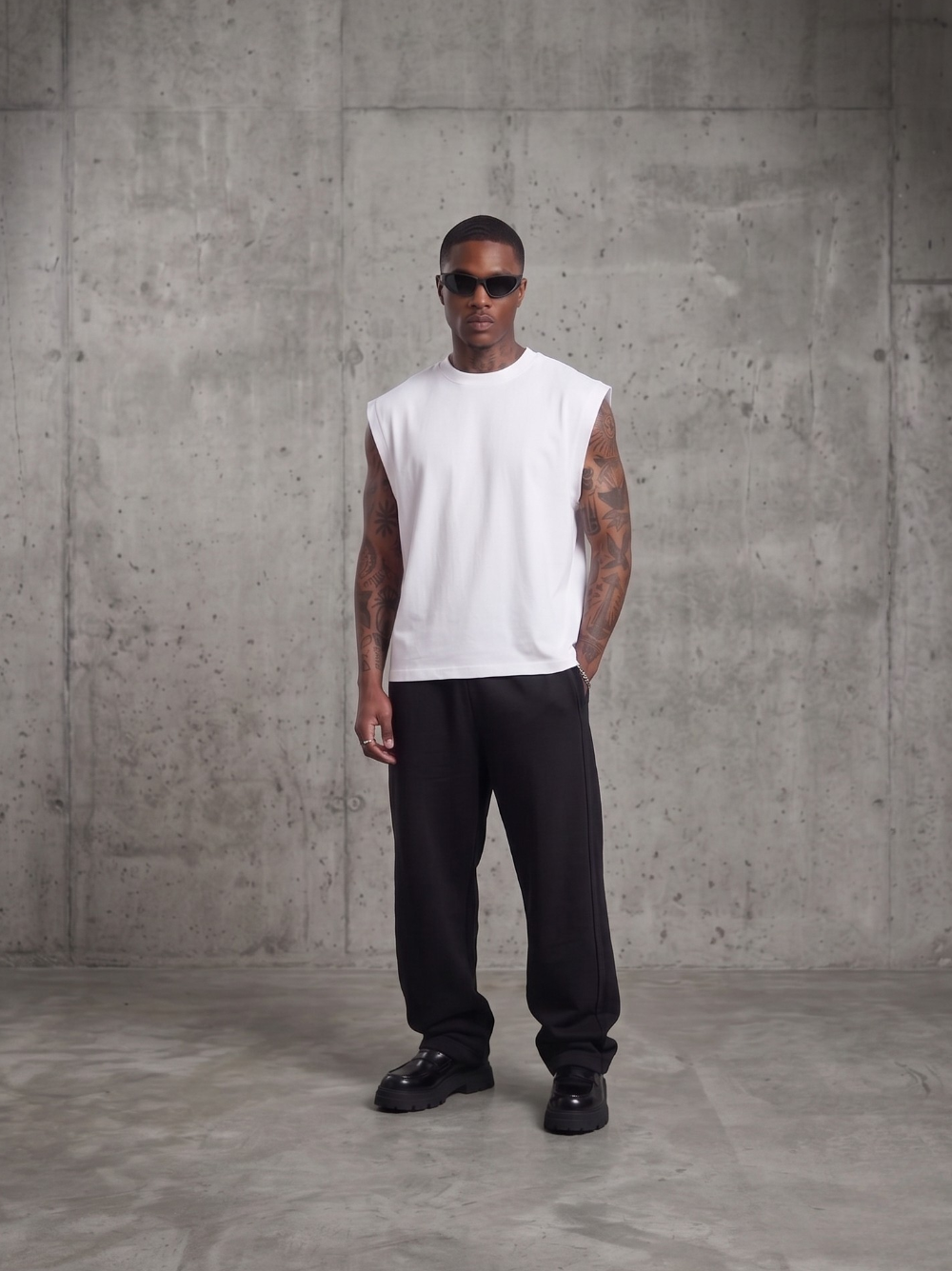 Vest / White / Oversized / 100% Cotton / 260GSM